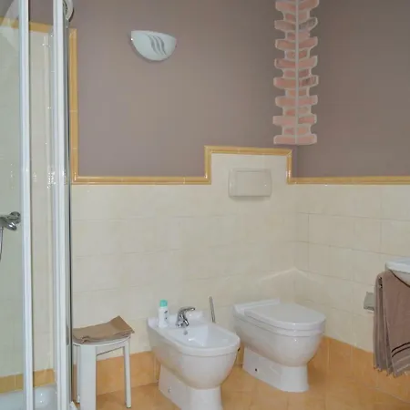 Apartment Il Melograno Roe